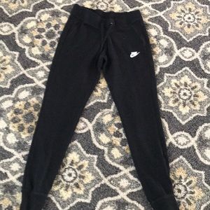 Nike sweatpants small